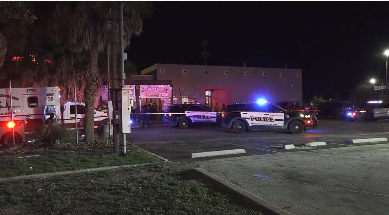 SAPD investigating fatal shooting at Northeast Side Taco Cabana