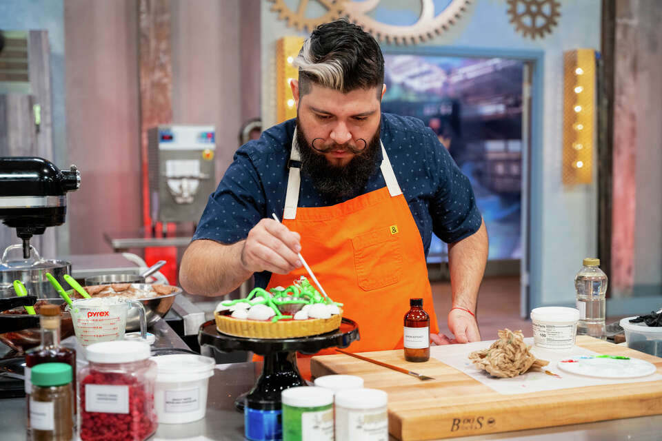 San Antonio Grim Baker on 'Halloween Baking Championship'