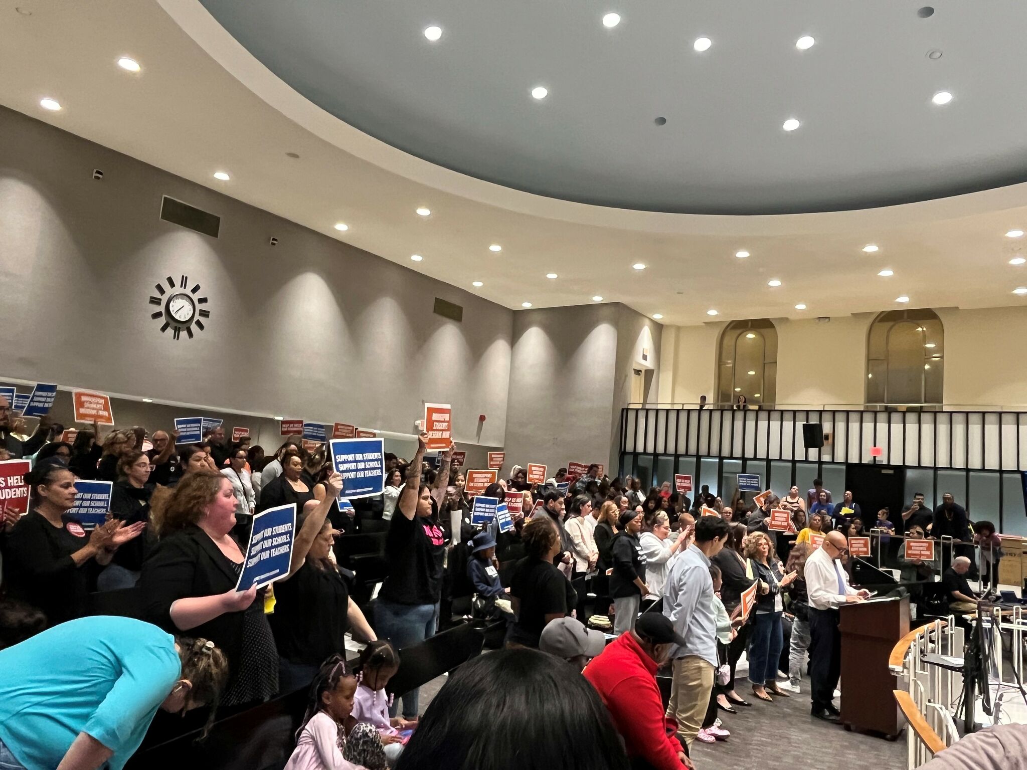 Bridgeport parents bash leaders over response to school threats