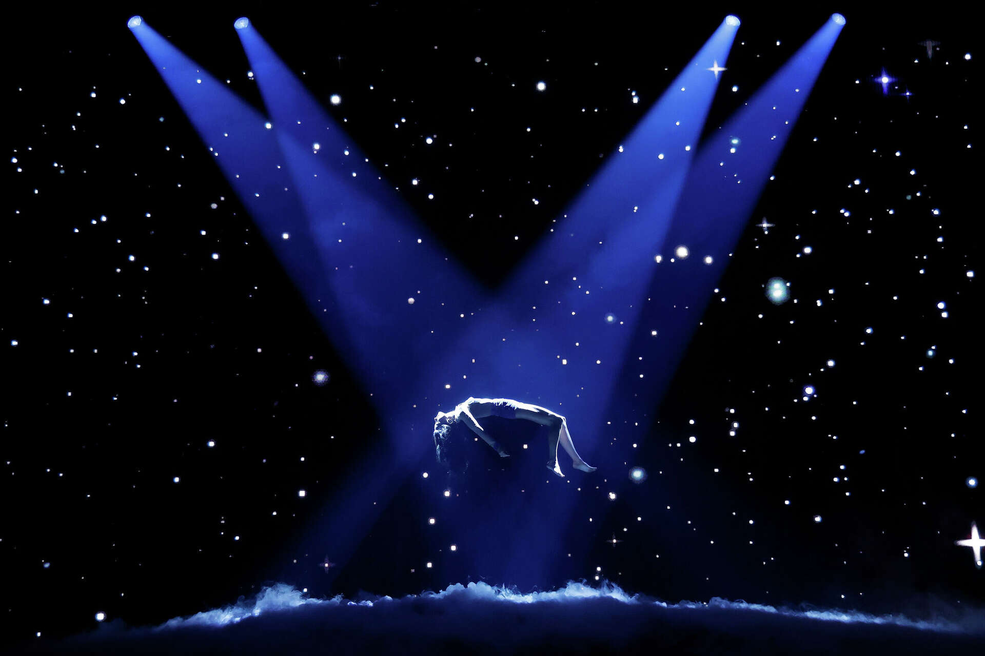 Country star Kacey Musgraves gets cringey, sometimes vulgar at SF show