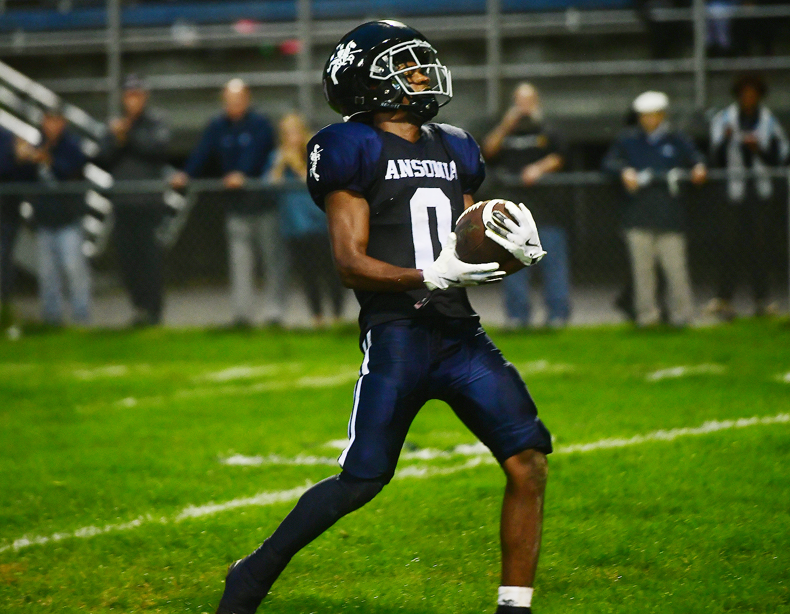 Ansonia defeats Watertown with early goalline stand, quick TD