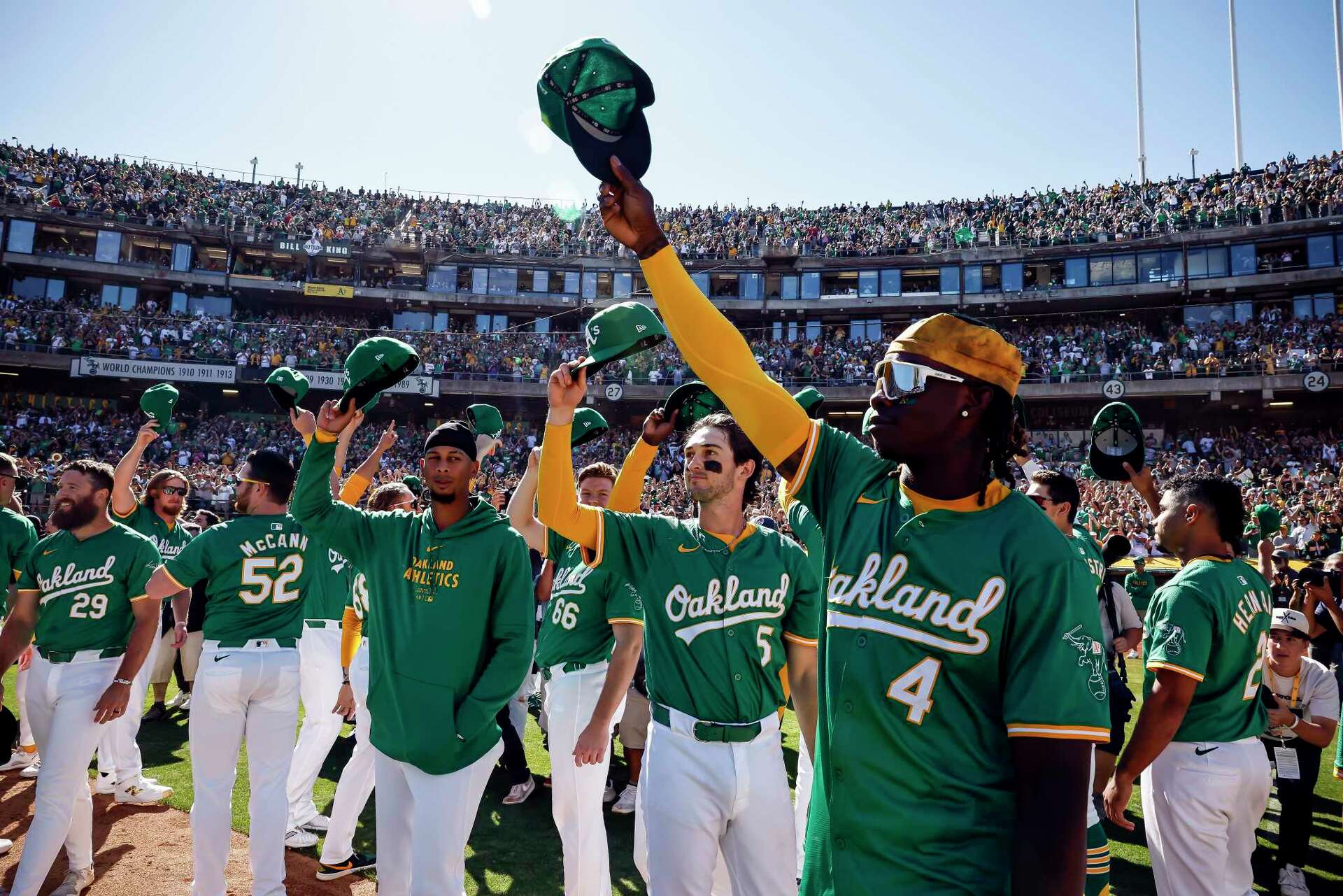 Inside the emotions of the A’s last day in Oakland among fans, players