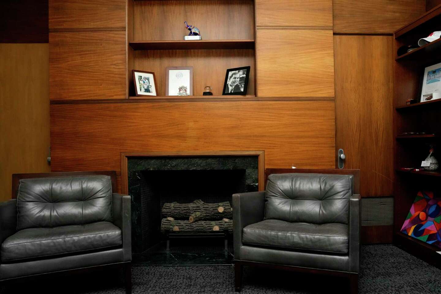 Inside Houston City Hall's mysterious side office for the mayor