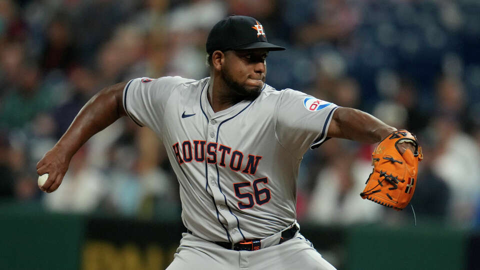 Houston Astros' Ronel Blanco pitches in the first inning of a baseball game against the Cleveland Guardians in Cleveland, Friday, Sept. 27, 2024. (AP Photo/Sue Ogrocki)