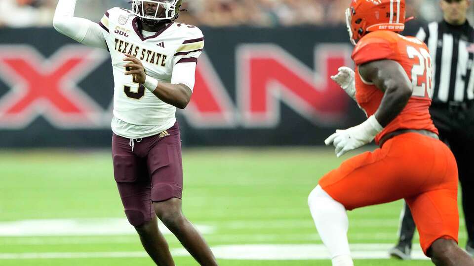 Texas State Bobcats quarterback Jordan McCloud (3) looks to pass during the second half of the H-Town Showdown college football game at NRG Stadium on Saturday, Sept. 28, 2024, in Houston.