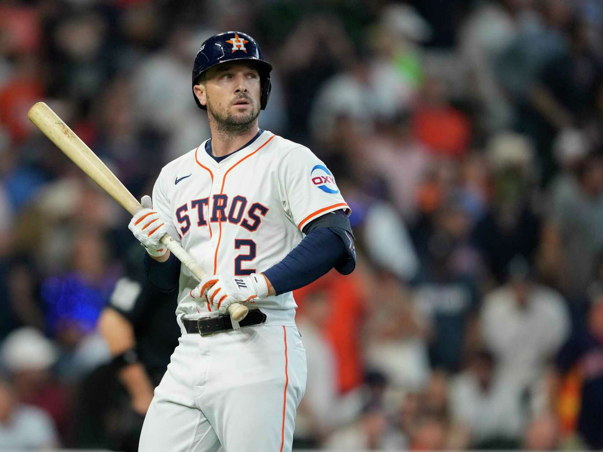 You Won'T Believe How Bregman Handled The Jeers In Houston! - 2shqo2t