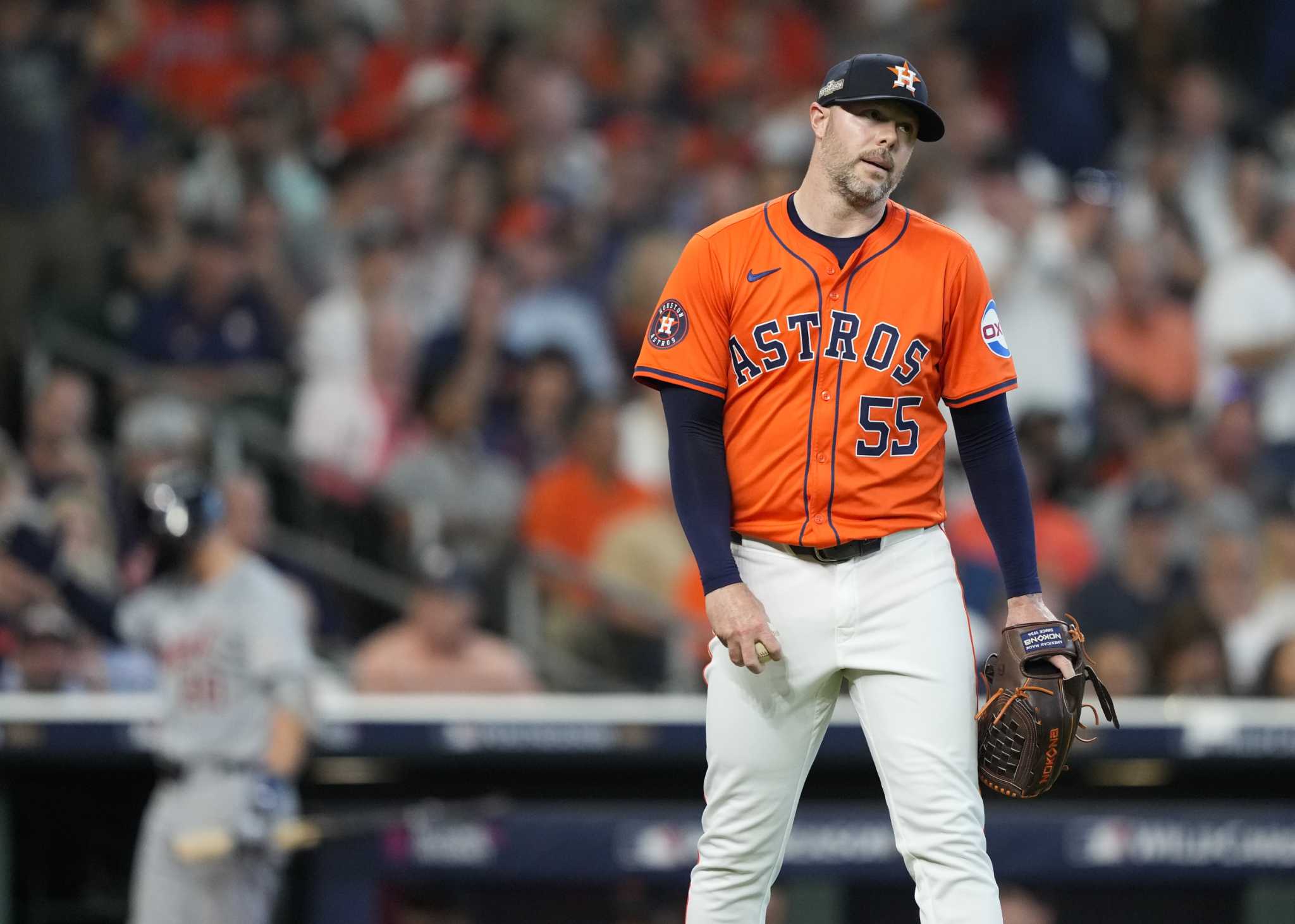 Astros' Ryan Pressly, Josh Hader blow lead in season-ending loss