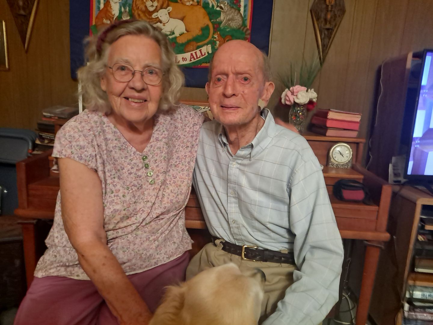 Picture of Dow couple celebrate their 70th wedding anniversary