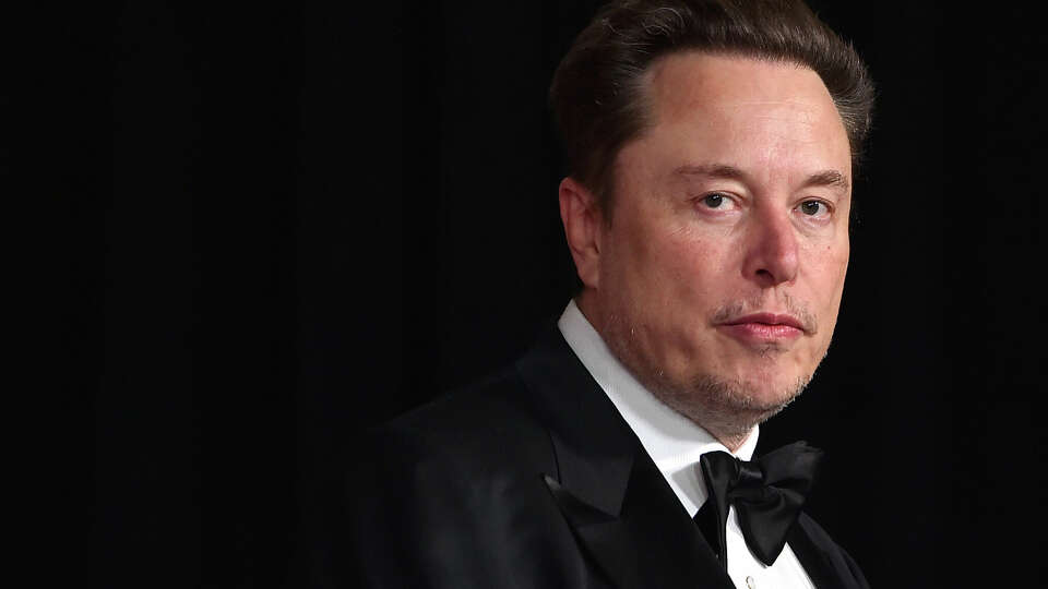 Texas businessman Elon Musk said he’ll appear at a campaign rally with Republican presidential candidate Donald Trump on Saturday. It will be the first time they’ve appeared together at a public event since Musk endorsed Trump in 2021.