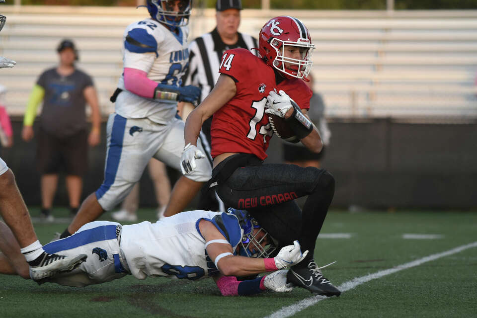 New Canaan football defeats Fairfield Ludlowe in bounce-back win