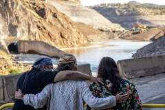 Salmon Swim Freely In The Klamath River For 1st Time In A Century After ...