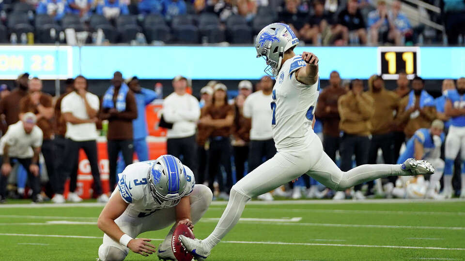 Detroit Lions place kicker Riley Patterson (36) makes the game-winning field goal as time expires in an NFL football game against the Los Angeles Chargers Sunday, Nov. 12, 2023, in Inglewood, Calif.