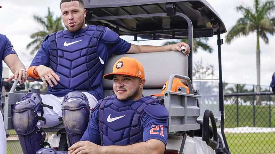 Yainer Diaz, right, and Victor Caratini figure to handle the bulk of the Astros' catching duties again in 2025.