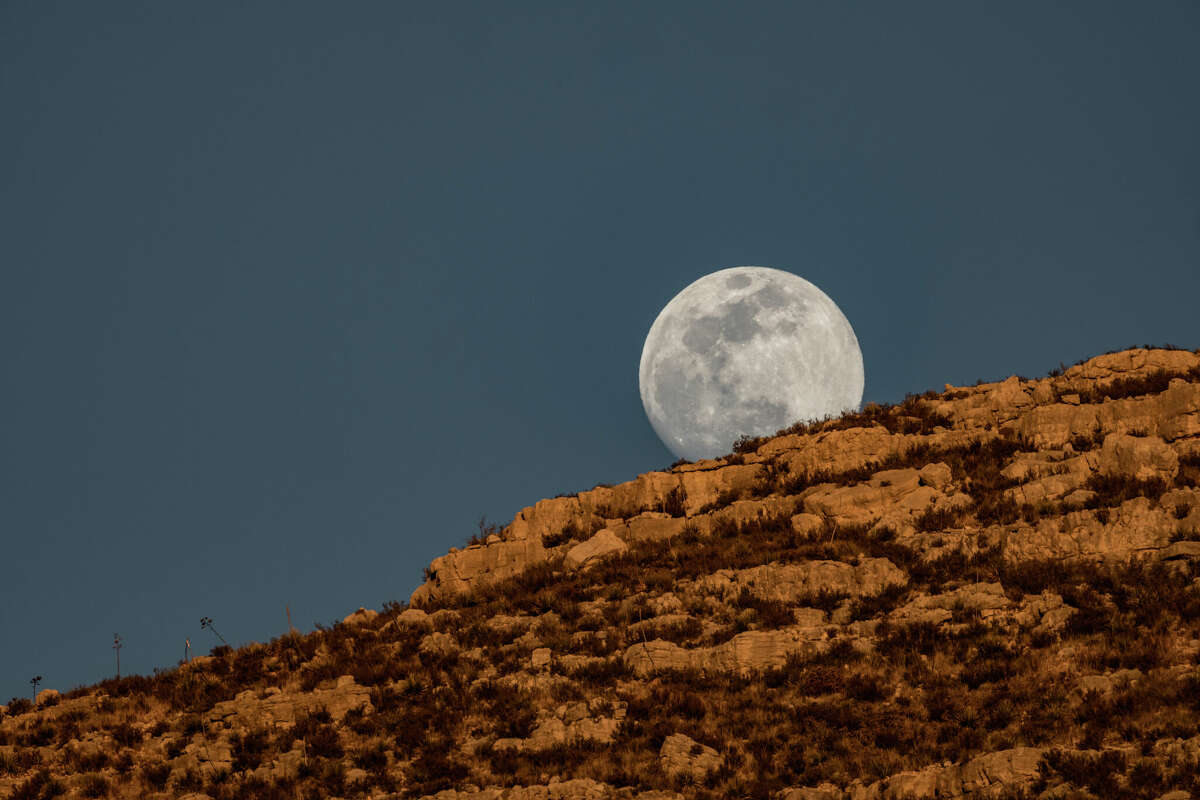 October's full moon, known as the Hunter's Moon, will rise in the sky on Thursday. 