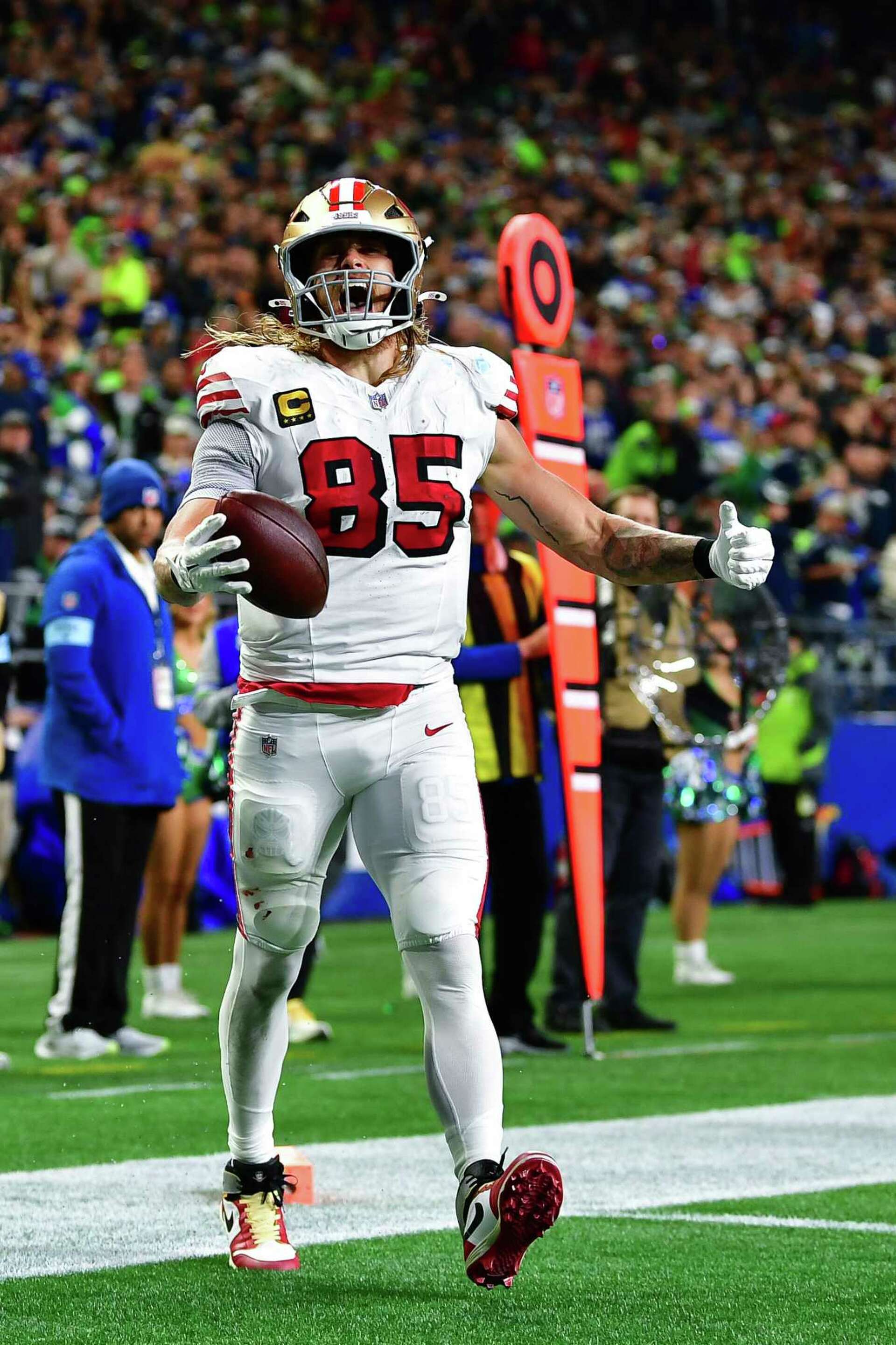 49ers fend off late Seahawks comeback, get 36-24 win with big plays