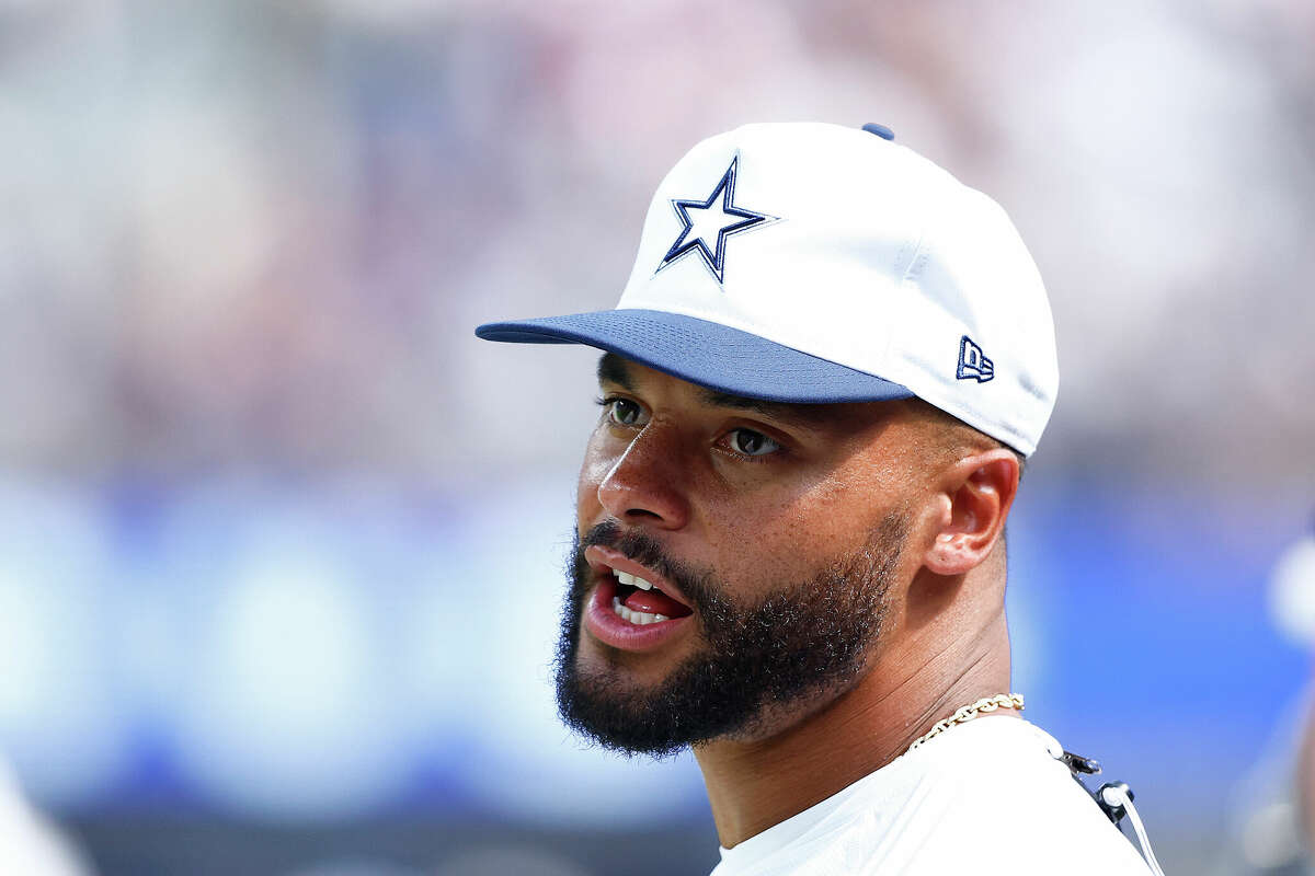 INGLEWOOD, CALIFORNIA - AUGUST 11: Dak Prescott #4 of the Dallas Cowboys in the second half during a preseason game against the Los Angeles Rams at SoFi Stadium on August 11, 2024 in Inglewood, California. (Photo by Ronald Martinez/Getty Images)