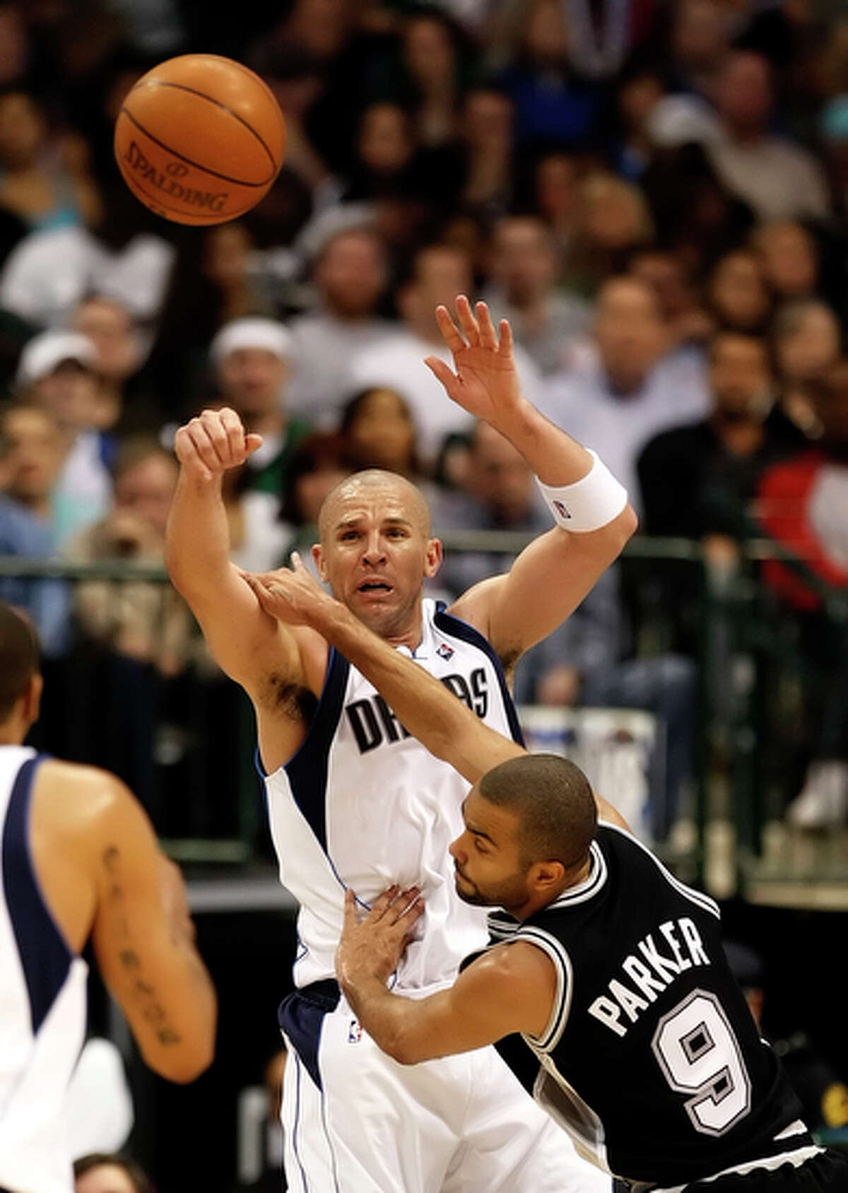 Spurs lose Game 5 to Mavs, 103-81