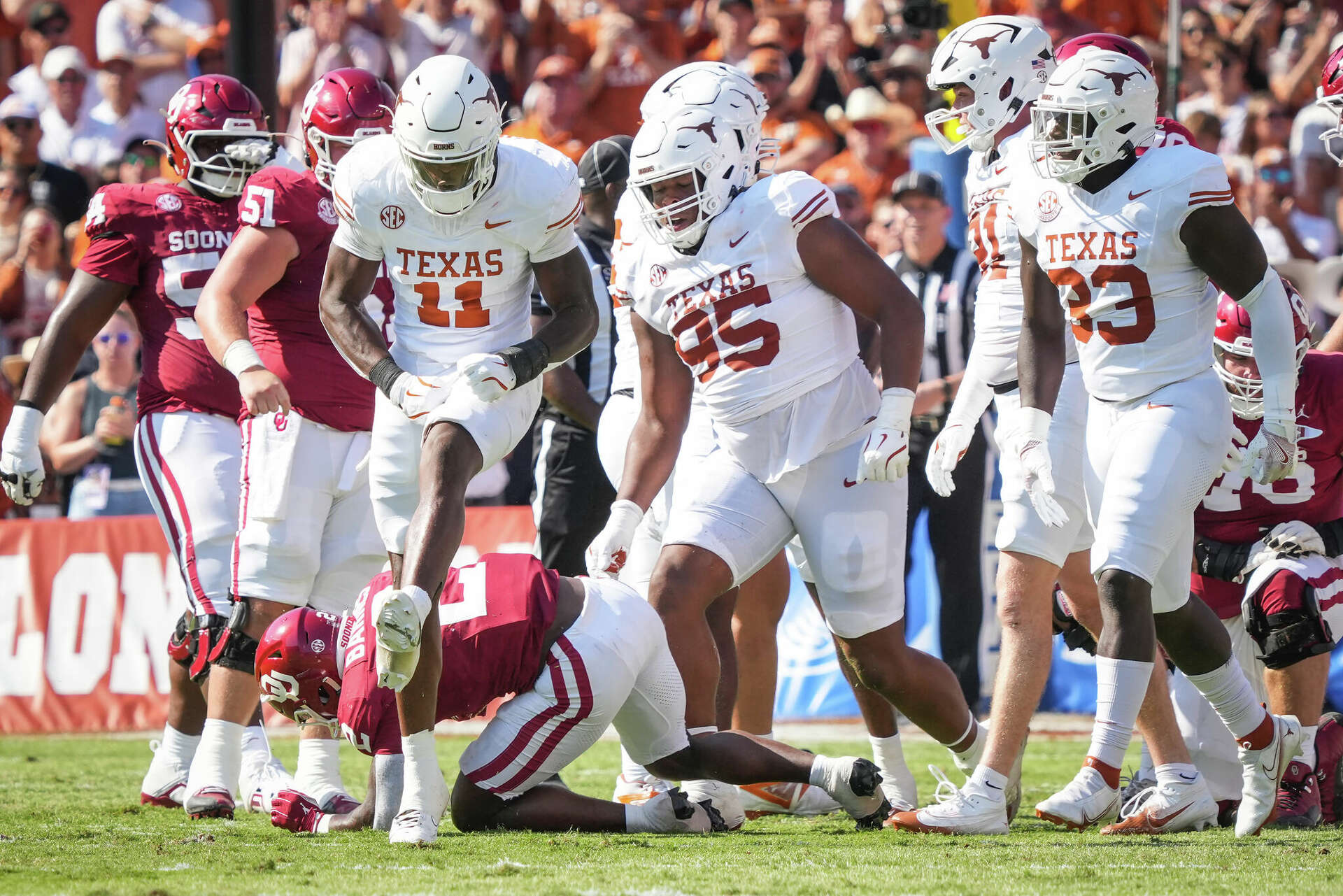 Texas Longhorns football: Quinn Ewers, defense lead win over Oklahoma