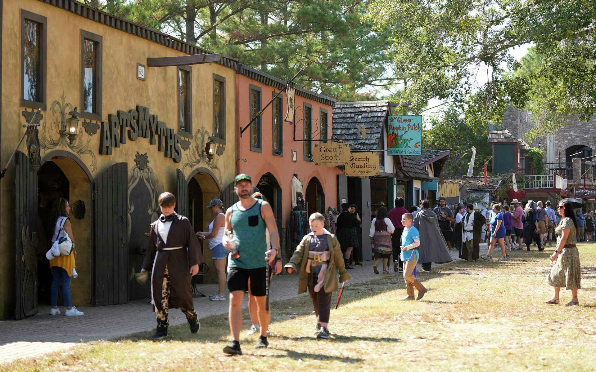 Spring Texas Renaissance Texas Renaissance Festival buyer's family has history with event