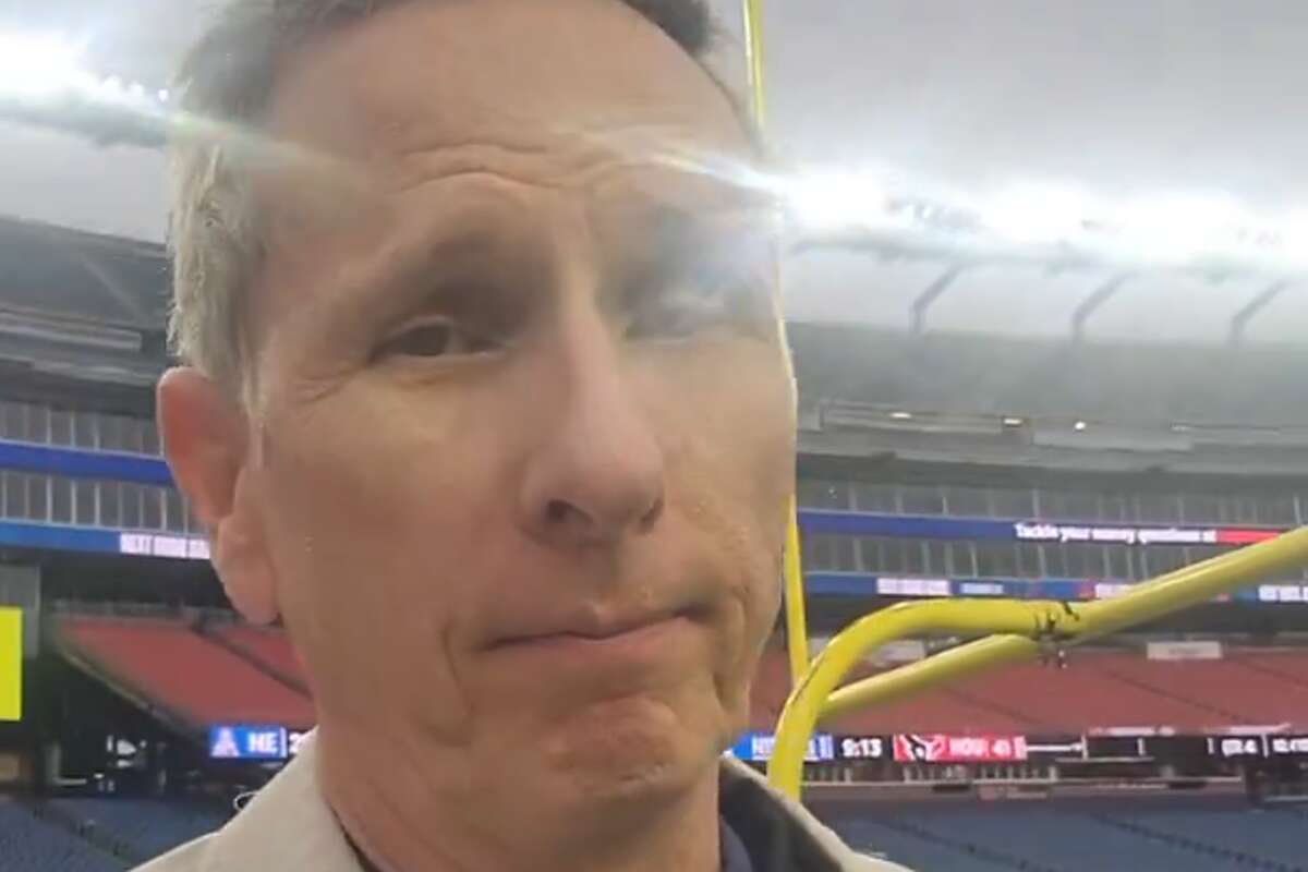 Texans radio announcer Marc Vandameer let it all out after the team's first win in franchise history at Gillette Stadium on Sunday.