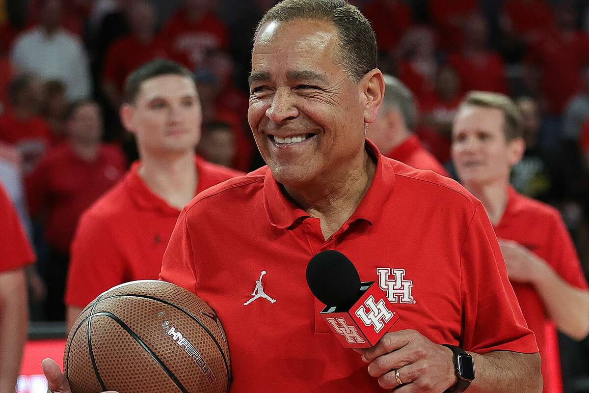 HOUSTON, TEXAS - MARCH 02: Head coach Kelvin Sampson of the Houston Cougars addresses the fans at Fertitta Center after defeating the Wichita State Shockers on March 02, 2023 in Houston, Texas. (Photo by Bob Levey/Getty Images)