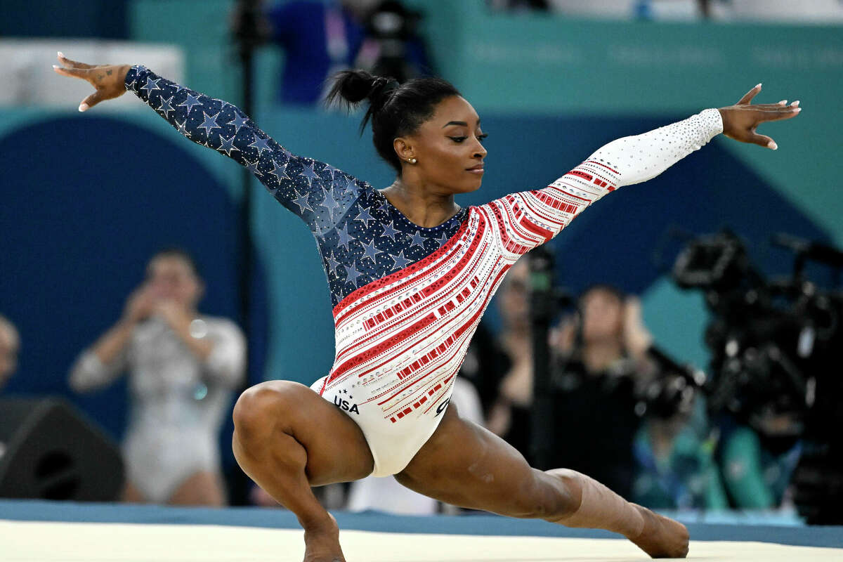 Paris, Fr - July 30: Simone Biles of the United States competes on the floor exercise during the gymnastics team competition in Barcy Arena during the Paris 2024 Olympic Games in Paris on Tuesday, July 30, 2024. United States won the gold medal.(Photo by Keith Birmingham/MediaNews Group/Pasadena Star-News via Getty Images)