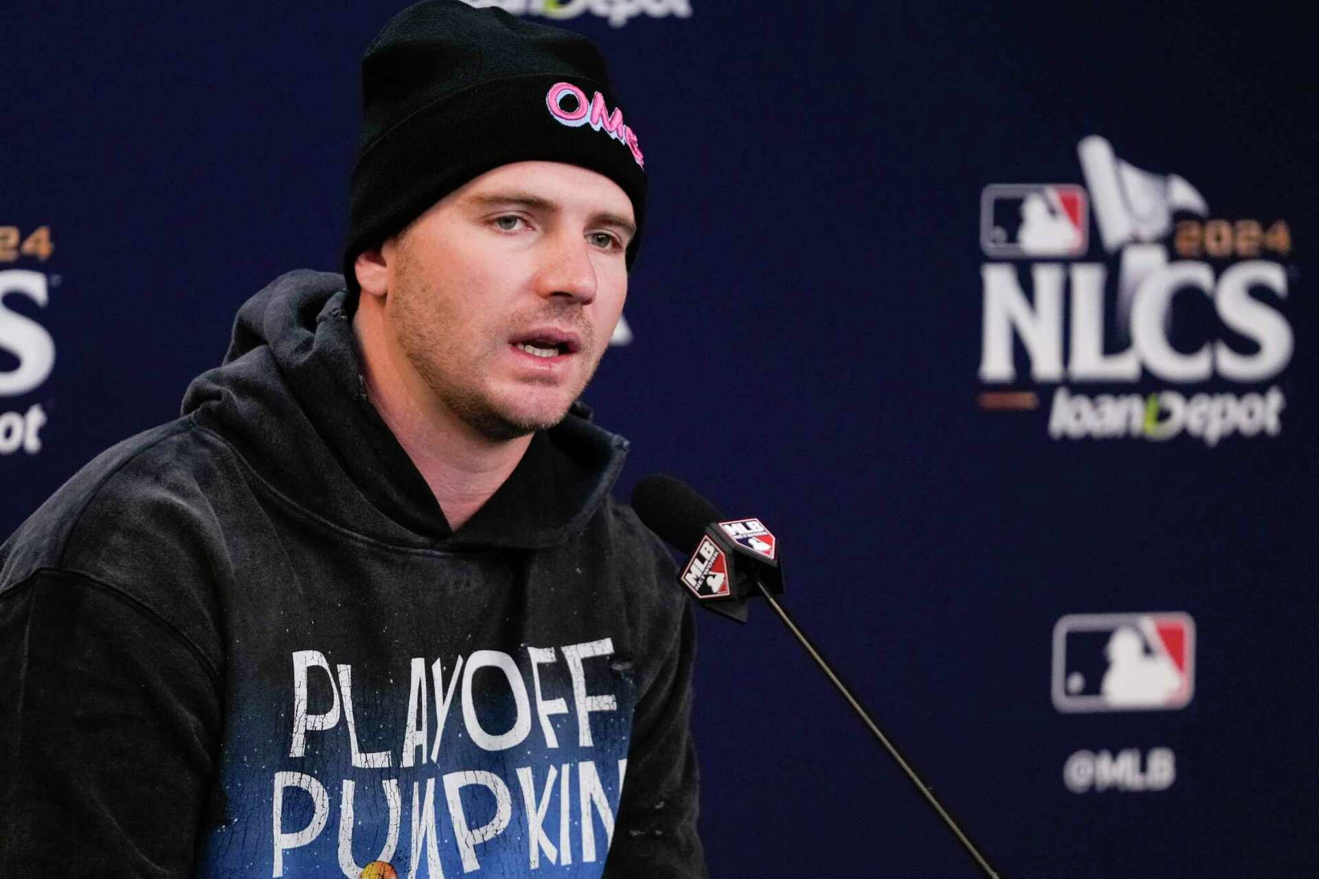 Mets Slugger Pete Alonso Keeping His Playoff Pumpkin Safe — Home And Away