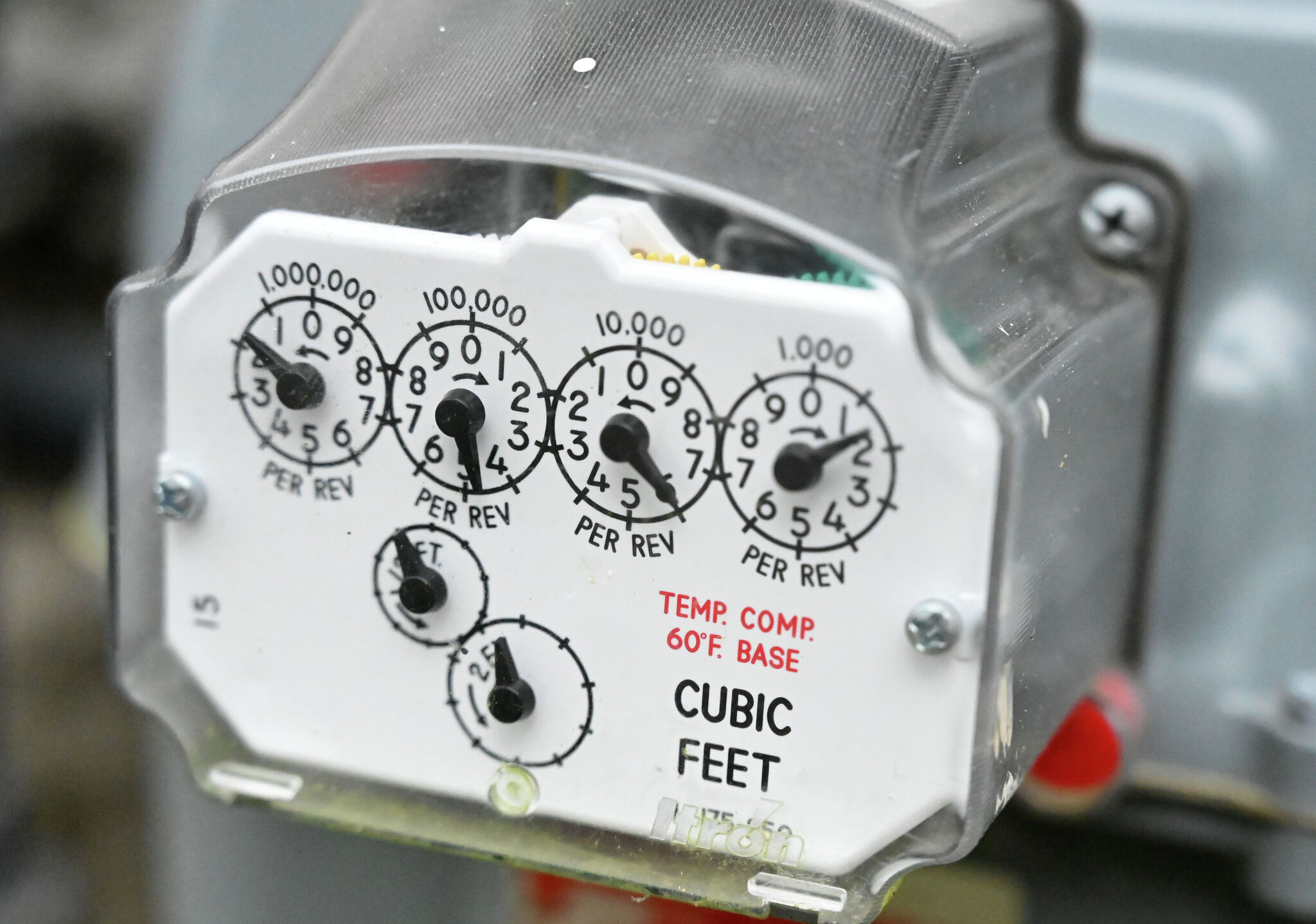 Prediction N.Y. electricity prices fall, gas prices rise this winter