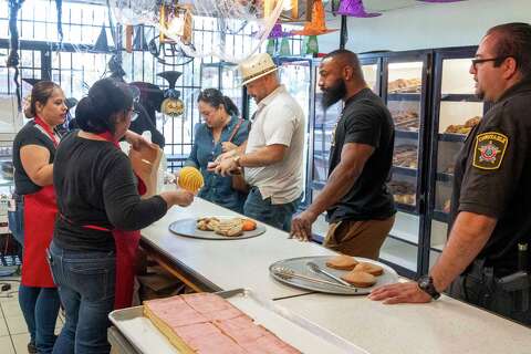 Pumpkin-spice conchas go viral from Houston's La Hacienda Bakery