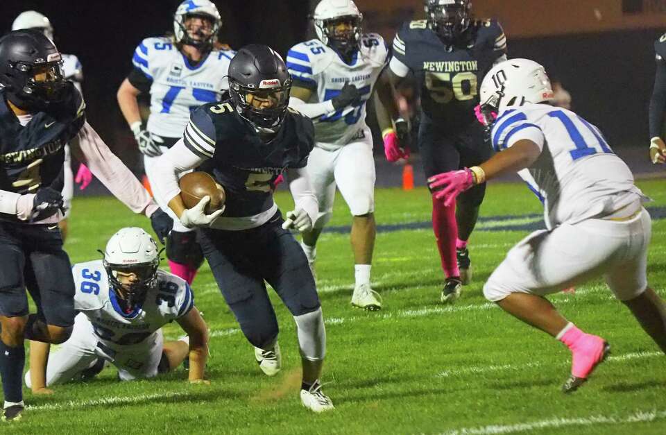 Newington football blanks Bristol Eastern in CCC Tier III game