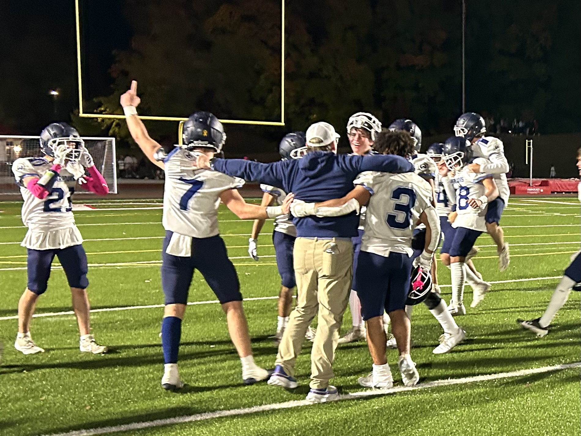 Wilton football beats Greenwich, the No. 1 team in the GametimeCT Poll