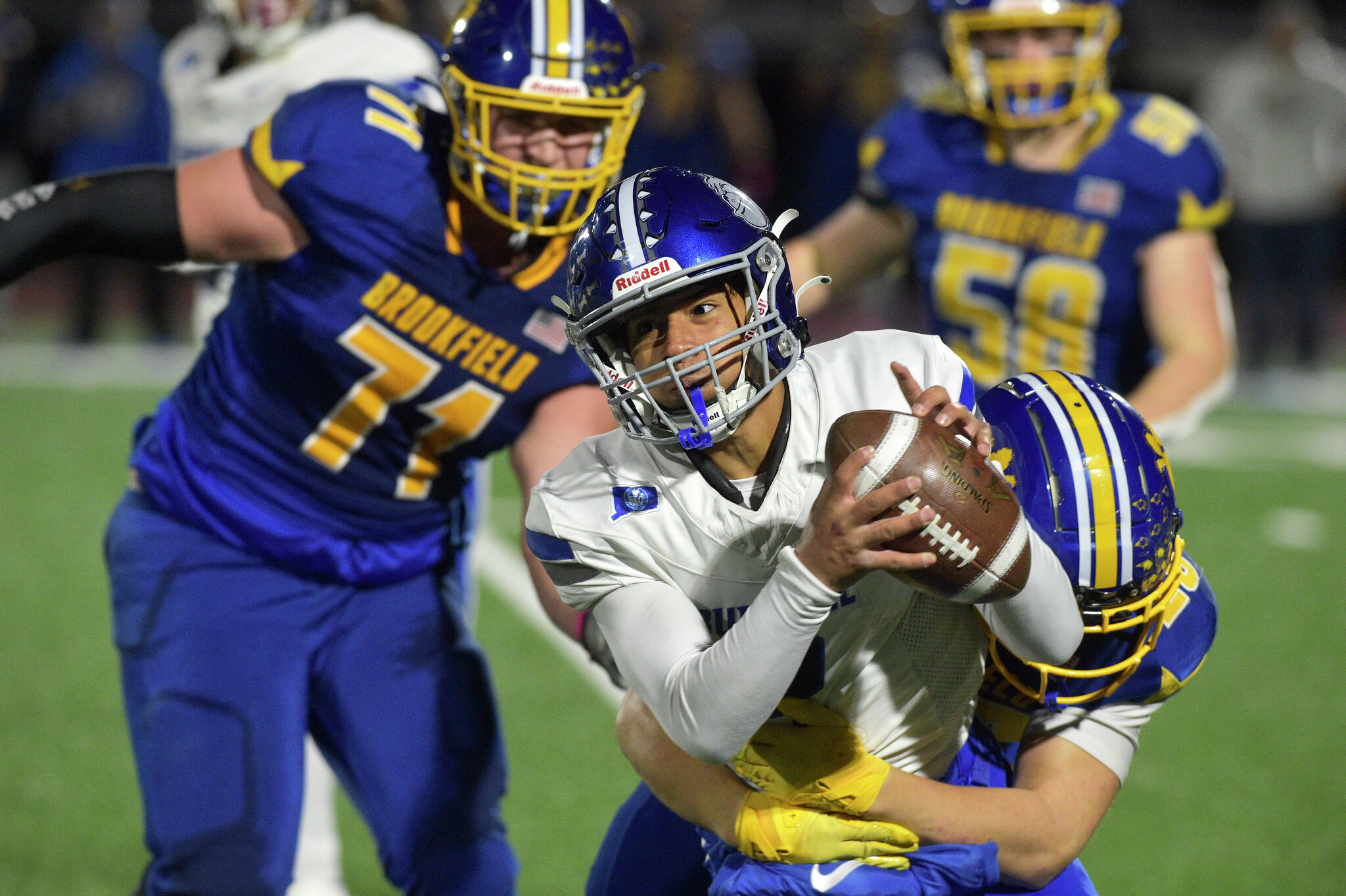 Brookfield High School football defeats No. 7 Bunnell with defense