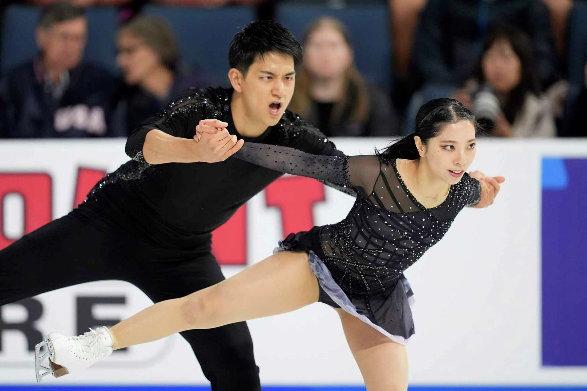 US Skaters Isabeau Levito, Bradie Tennell Lead After Short Program At ...