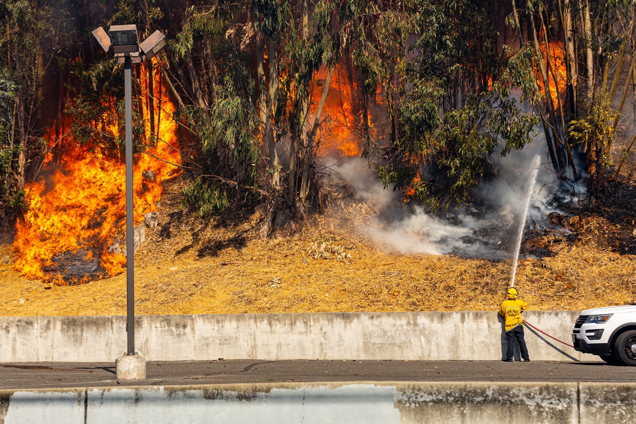 Oakland fire 95% contained as investigation into cause continues