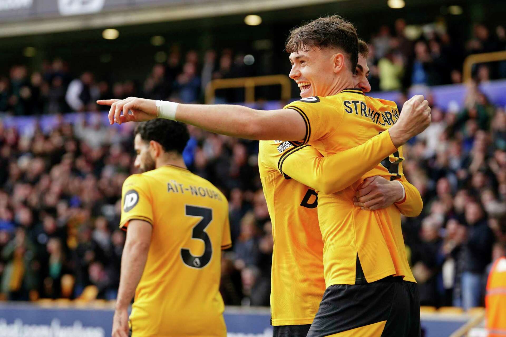 Stones Scores Injury-time Winner As Man City Beats Struggling Wolves 2 ...