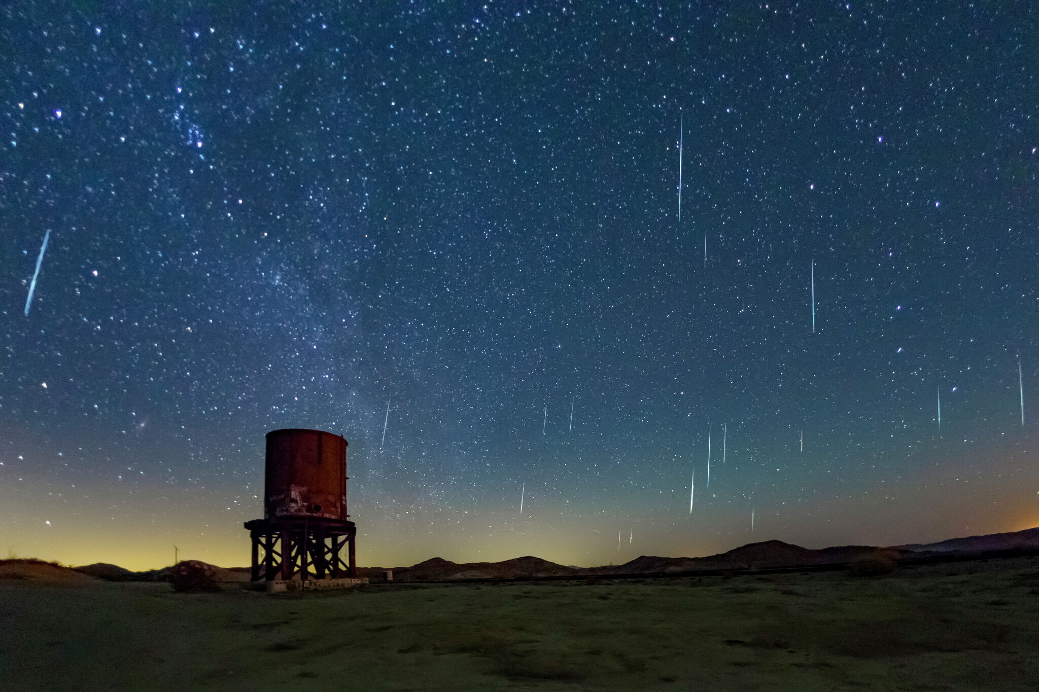 Orionid meteor showers, debris from Halley's comet peak this week