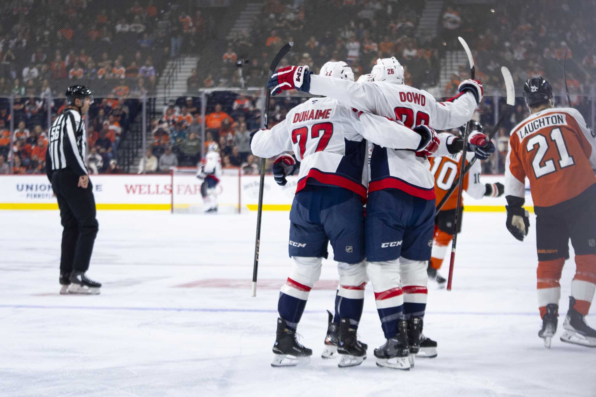 Dowd, Mangiapane Scored Short-handed Goals As Washington Beats Flyers 4-1