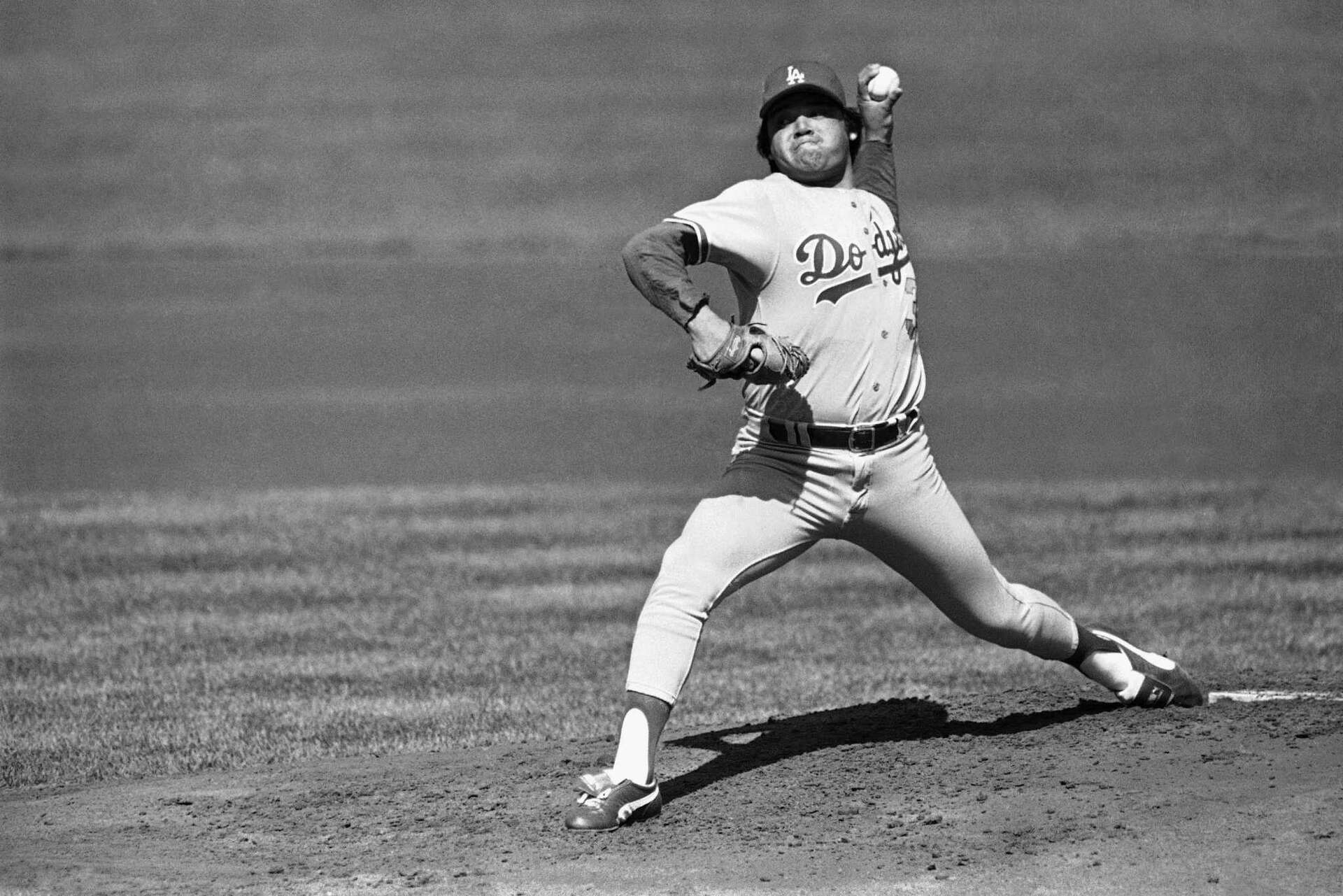 Dodgers Pitcher Fernando Valenzuela Served As A Cultural Ambassador For ...