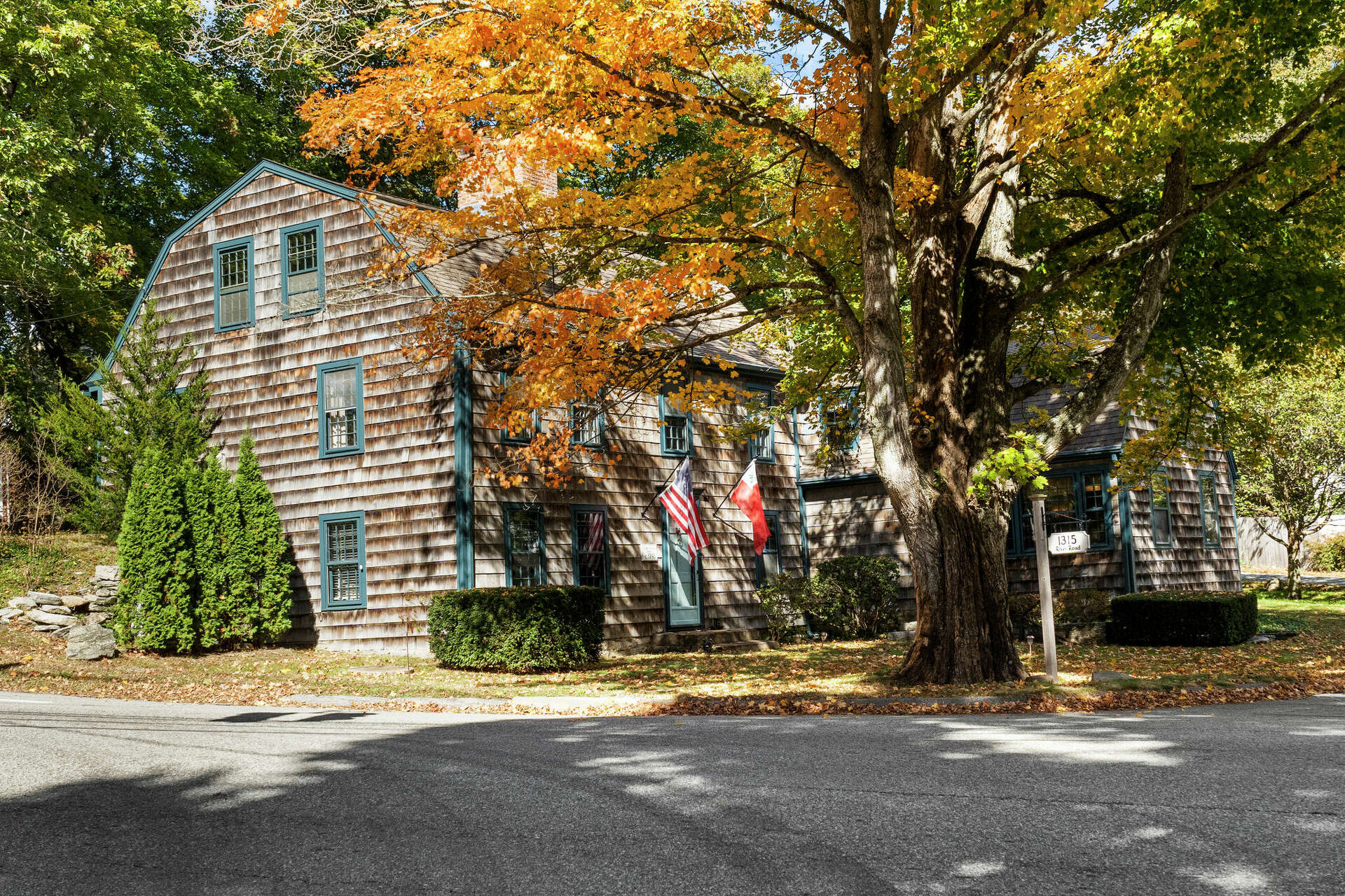 1700s Mystic tavern, featured on Discovery+ show, listed for $649K