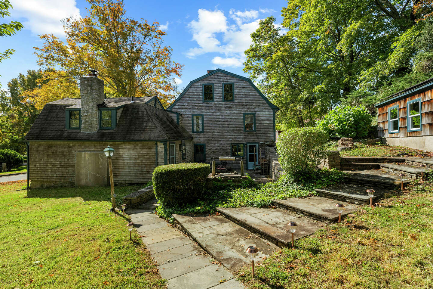 1700s Mystic tavern, featured on Discovery+ show, listed for $649K