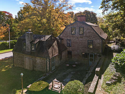 1700s Mystic tavern, featured on Discovery+ show, listed for $649K