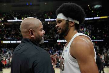 J.B. Bickerstaff Returns To Cleveland And Gets Mixed Reaction From Fans ...