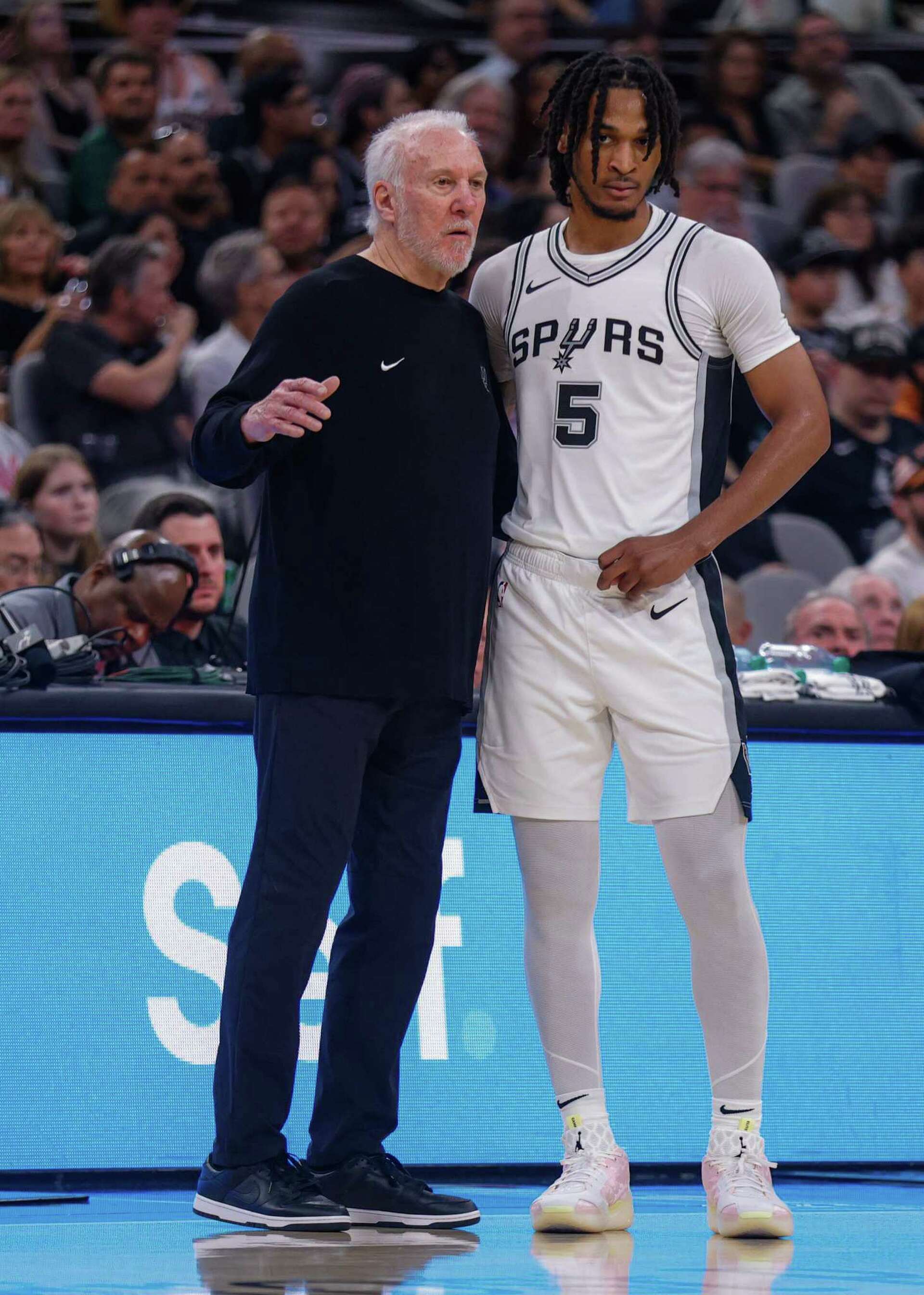 Gregg Popovich'S Girlfriend:  The Details You Need To Know - lch6dq9