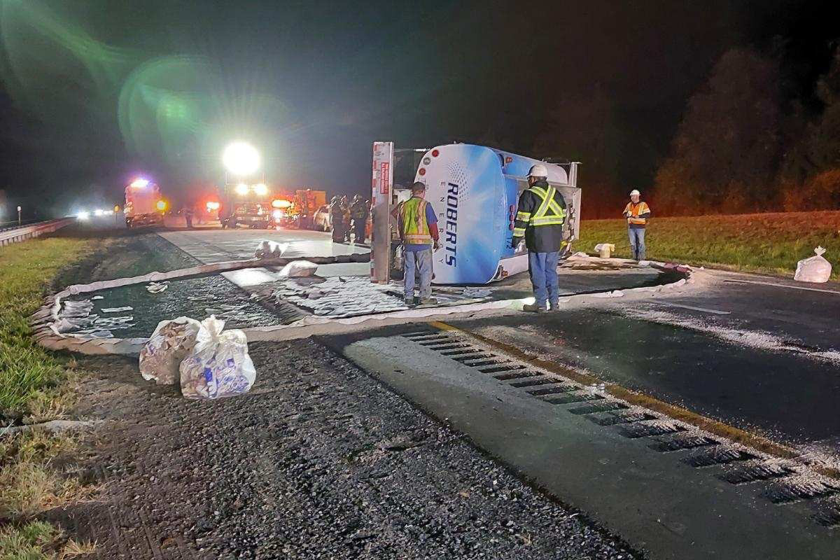 Troopers: Thruway reopens after tanker crash near Catskill exit