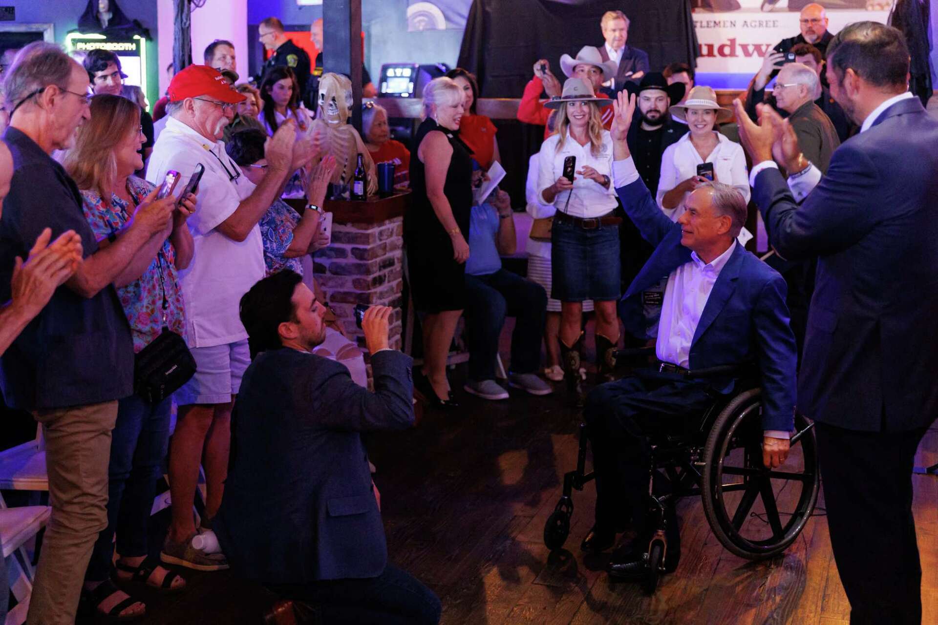 Texas House shifts further right as GOP dominates in tossup races