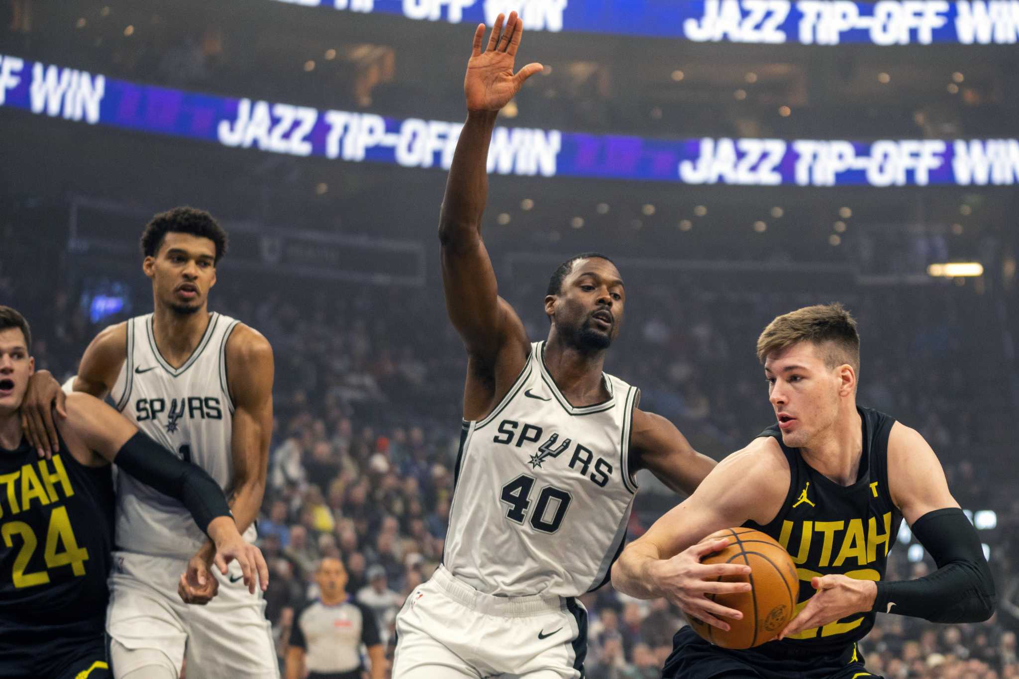 Spectacular Jazz 127-114 Spurs (dec 27, 2025) Game Recap Picture Nature