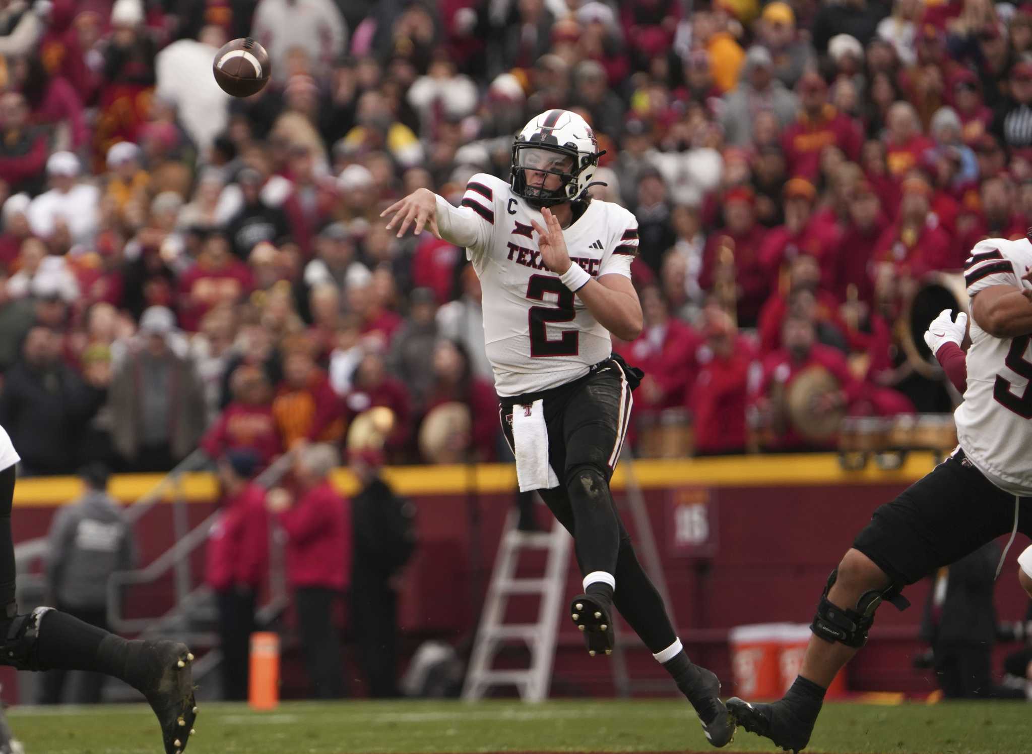 Behren Morton Leads Late TD Drive As Texas Tech Posts 23-22 Upset For ...