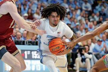 Davis Scores 24, Helps Rally No. 9 North Carolina Past Elon