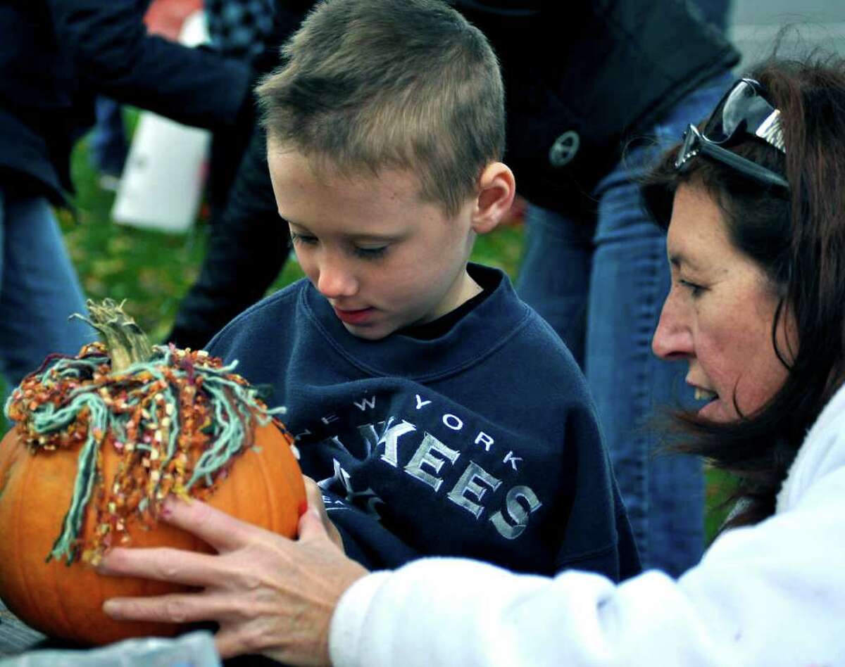 Pumpkins Reign In Downtown New Milford Woman's Club Of Greater New 