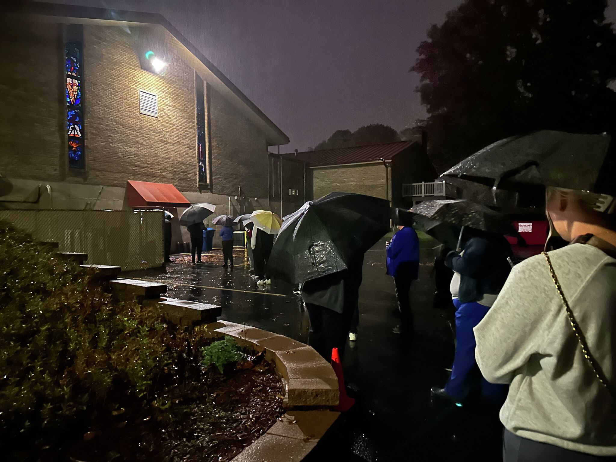 Short lines at polling places in Madison County IL